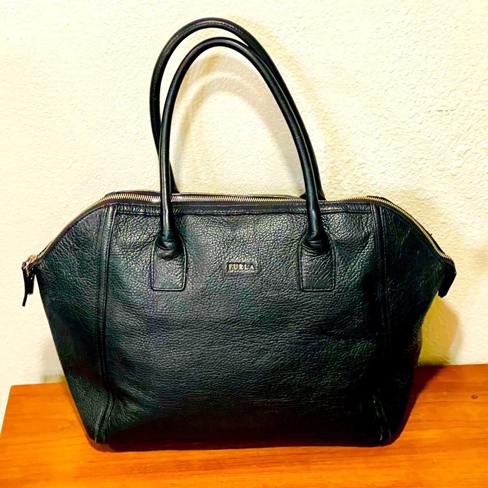 Furla Black Leather Tote Bag - Classic Everyday Carry